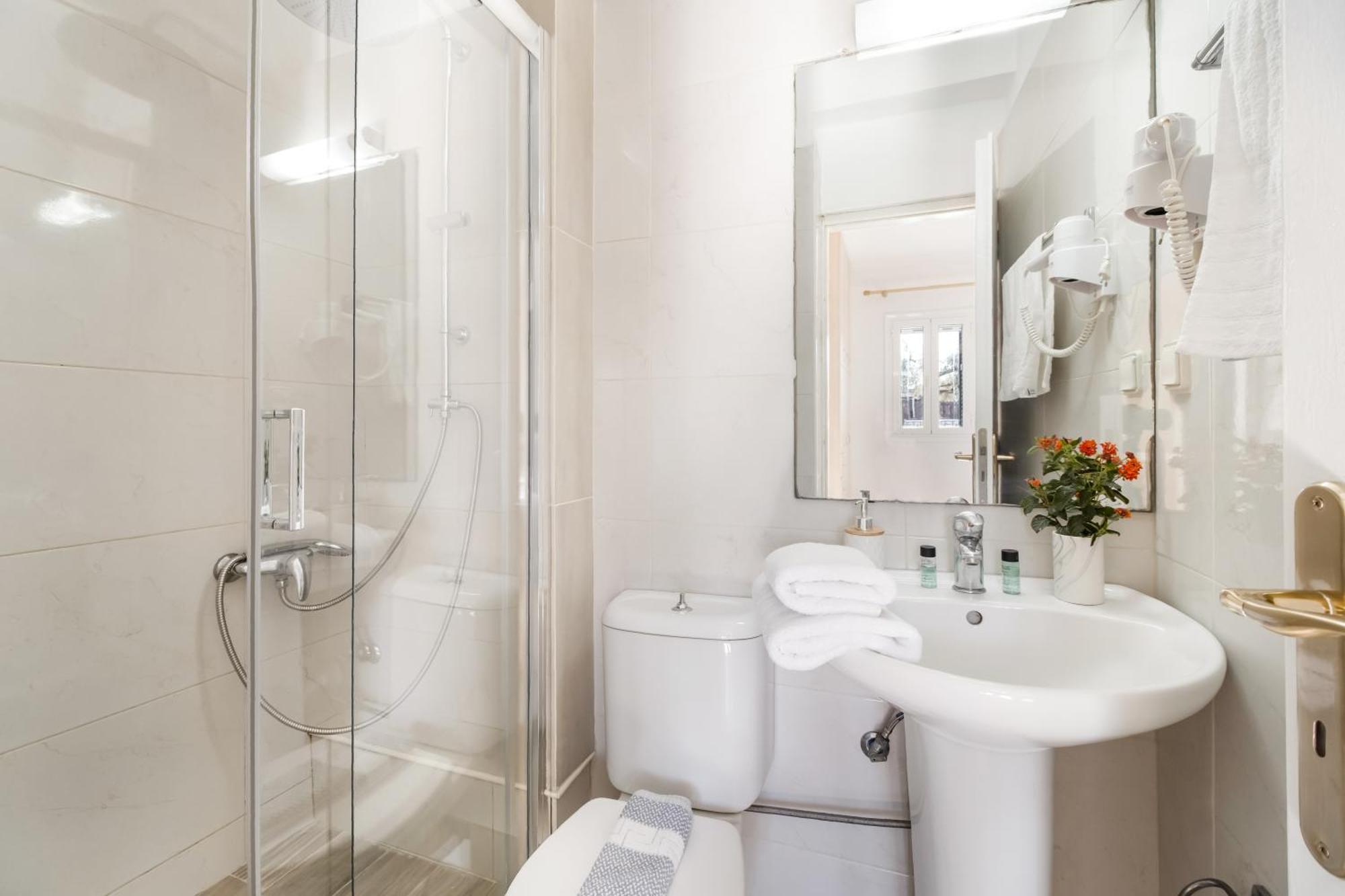 Dionysia Rooms Lefkada City Exterior photo
